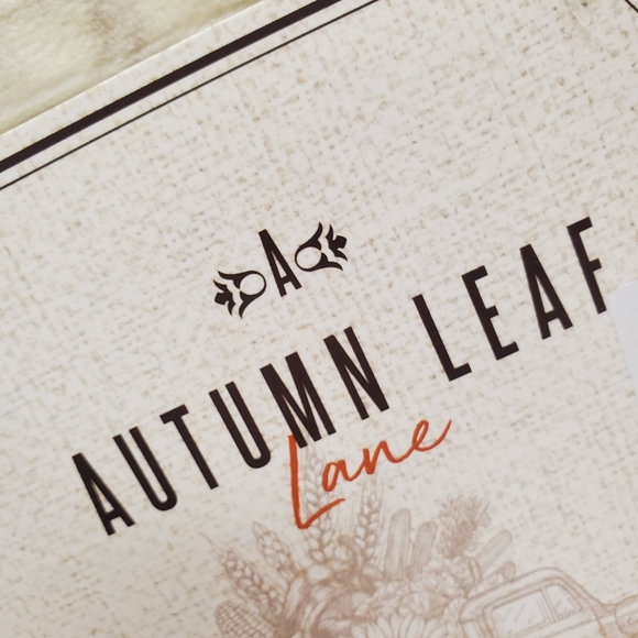 Happy Fall Y'all Farmhouse Truck Throw-NWT - Picture 3 of 4